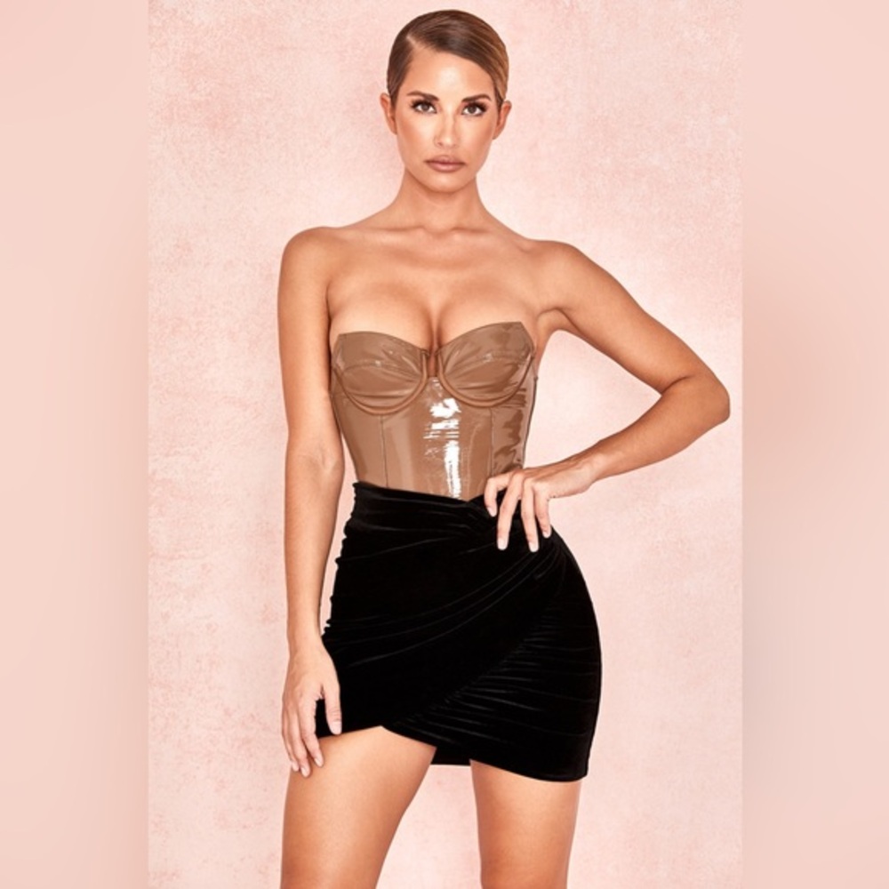 NWT House of CB Edwina Velvet Mini Skirt XS Black